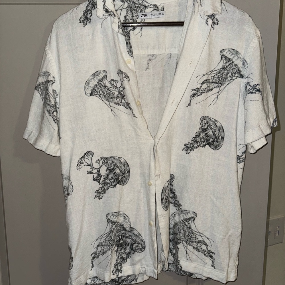 Zara Men's Casual White Shirt with Jellyfish Design